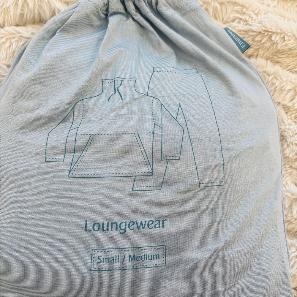 Emirates First Class Lunya Blue Loungewear Set Size S/M